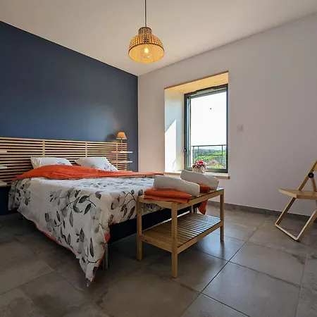 Au Calme Avec Equipements Pmr, Parking, Animal Accepte - Fr-1-582-59 Saint-Prejet-d'Allier