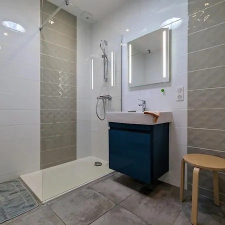 Au Calme Avec Equipements Pmr, Parking, Animal Accepte - Fr-1-582-59 *