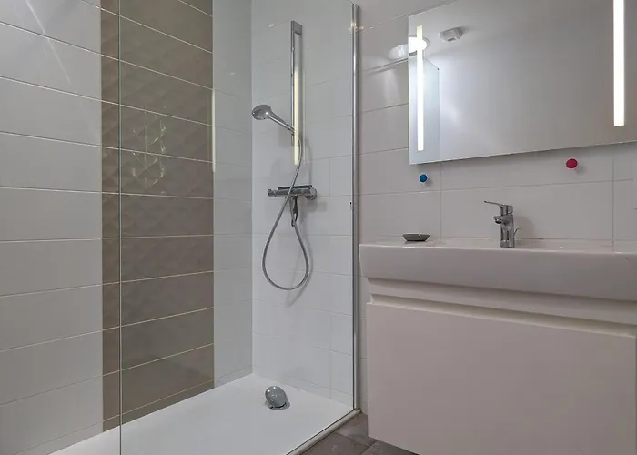 Au Calme Avec Equipements Pmr, Parking, Animal Accepte - Fr-1-582-59 Holiday home *