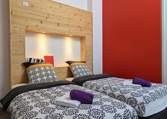 Au Calme Avec Equipements Pmr, Parking, Animal Accepte - Fr-1-582-59